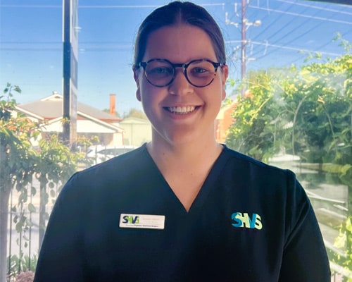 Annabel-Veterinary-Nurse
